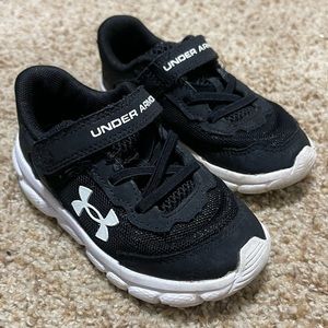 Toddler Under Armour Black Shoes